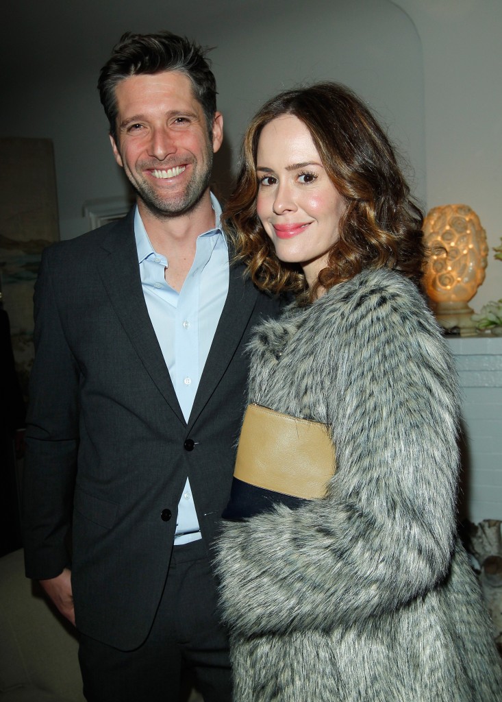 LoveGold Hosts A Cocktail Party Celebrating 2013 Golden Globe Nominee Julianne Moore